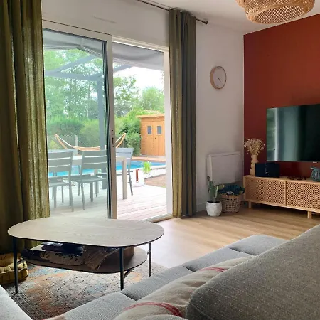 펜션 Le Fare 10 Min Des Plages - Climatisee - 8 Pers - Piscine Chauffee Du 1er Juin Au 15 Sept - Azur